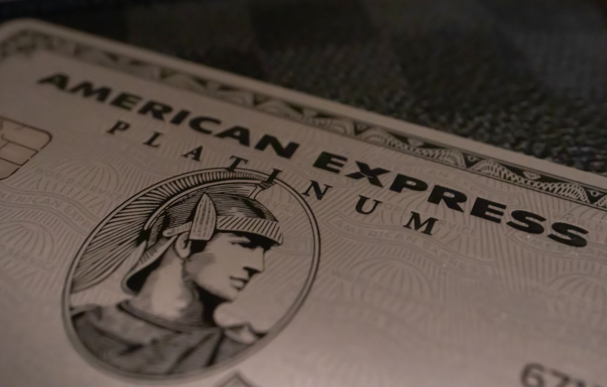 american-express-reports-a-drop-in-profits-due-to-card-cancellations-and-customer-delinquencies