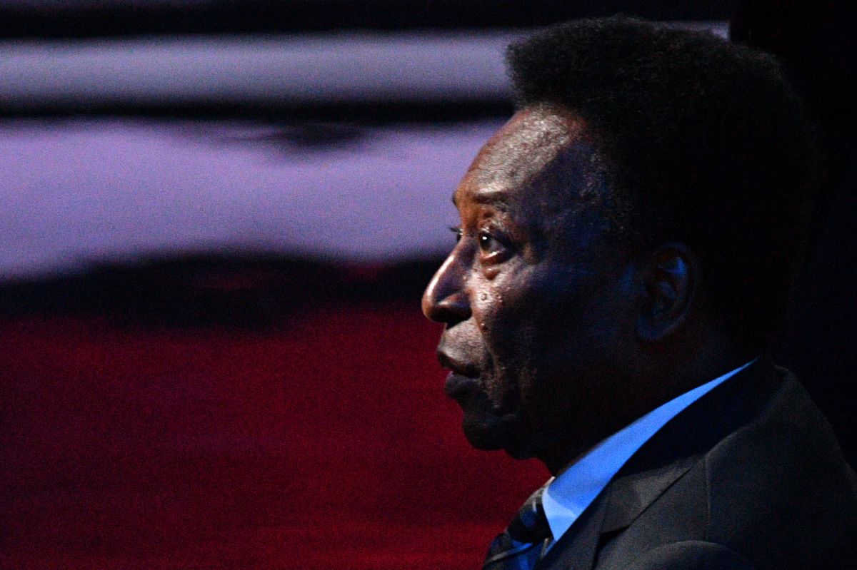 one-month-later:-pele's-widow-publishes-a-farewell-letter