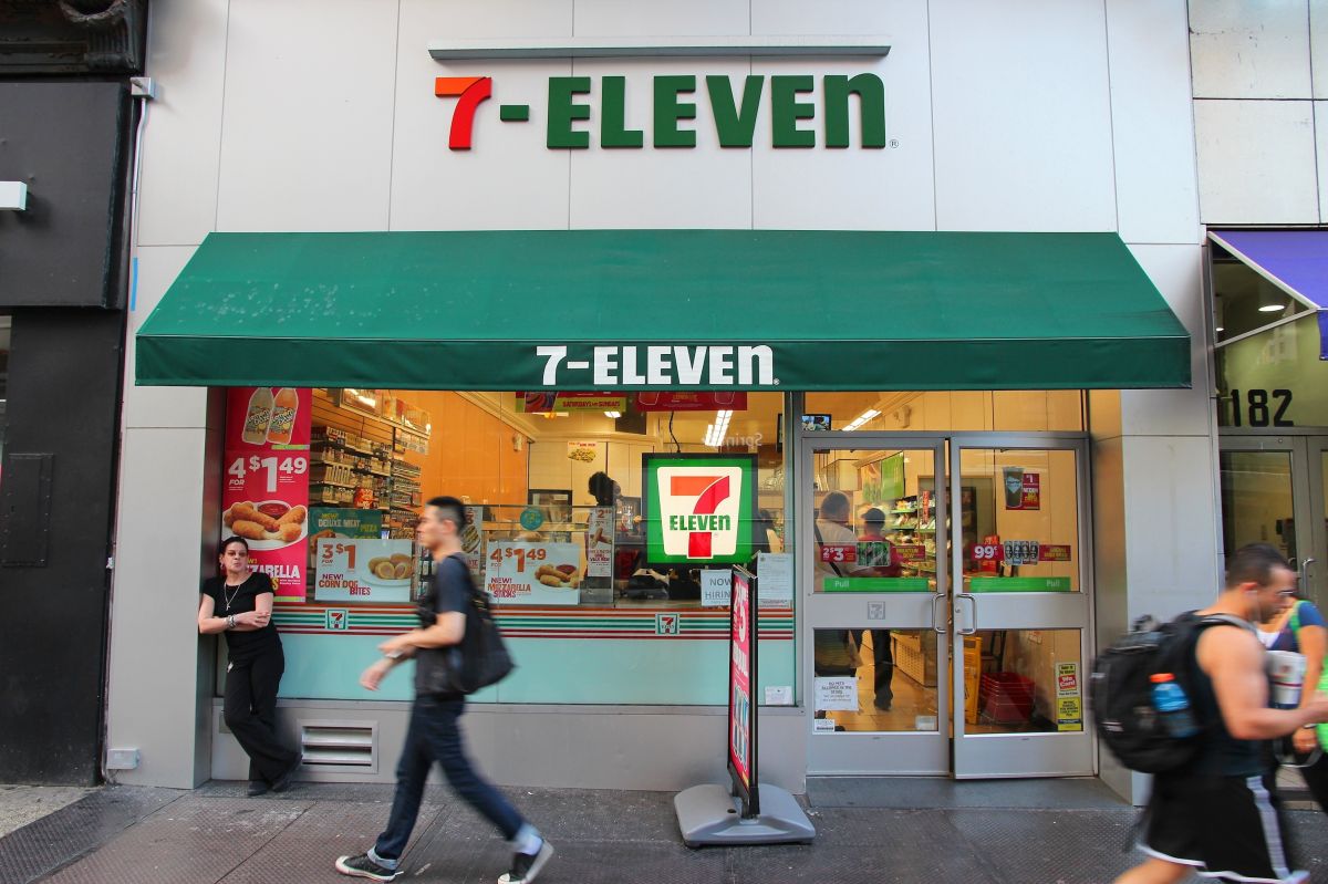 how-much-does-it-cost-to-open-a-franchise-of-a-7-eleven-store