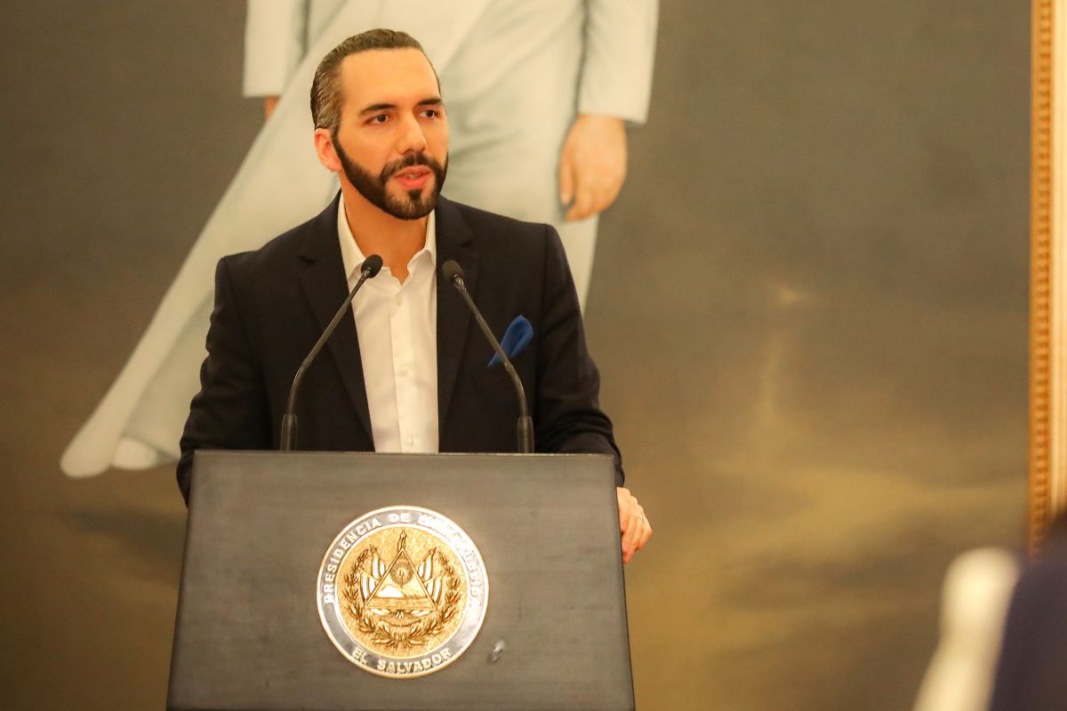 nayib-bukele-inaugurates-the-largest-prison-in-latin-america-to-lock-up-gang-members-from-groups-like-ms-13-in-the-midst-of-an-emergency-regime