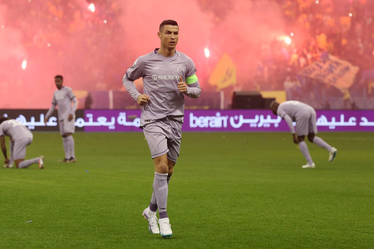 cristiano-ronaldo-scored-his-first-goal-in-al-nassr-from-a-penalty-to-rescue-a-tie-that-ensures-the-lead