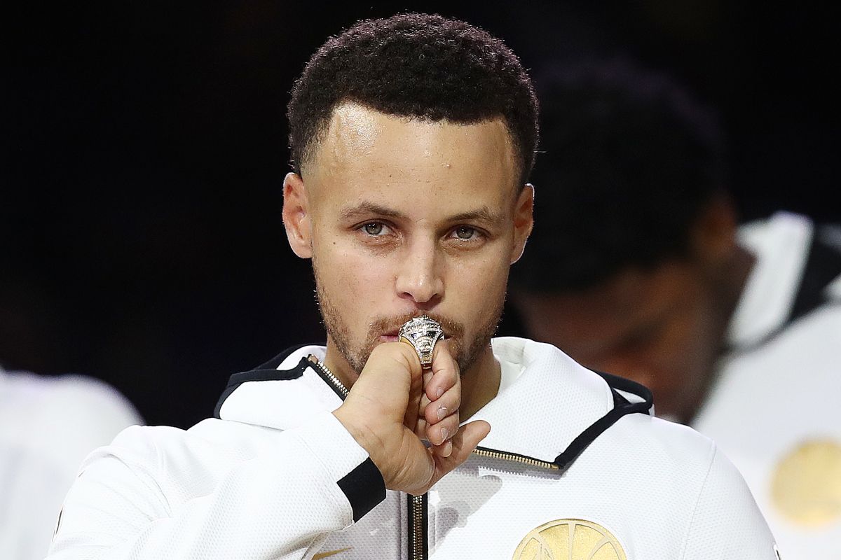 stephen-curry-is-against-other-properties-being-built-near-his