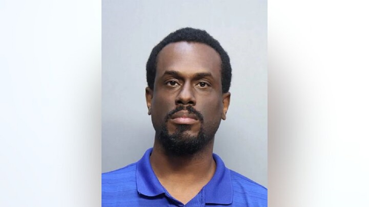 florida-teacher-accused-of-having-sex-with-his-13-year-old-“girlfriend”