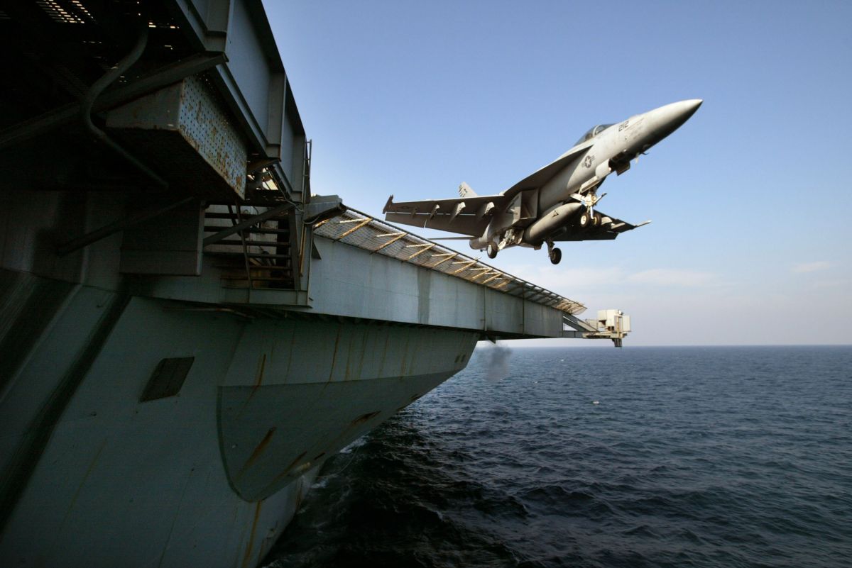 china-ordered-us-navy-plane-to-stay-out-of-its-airspace-amid-rising-tensions