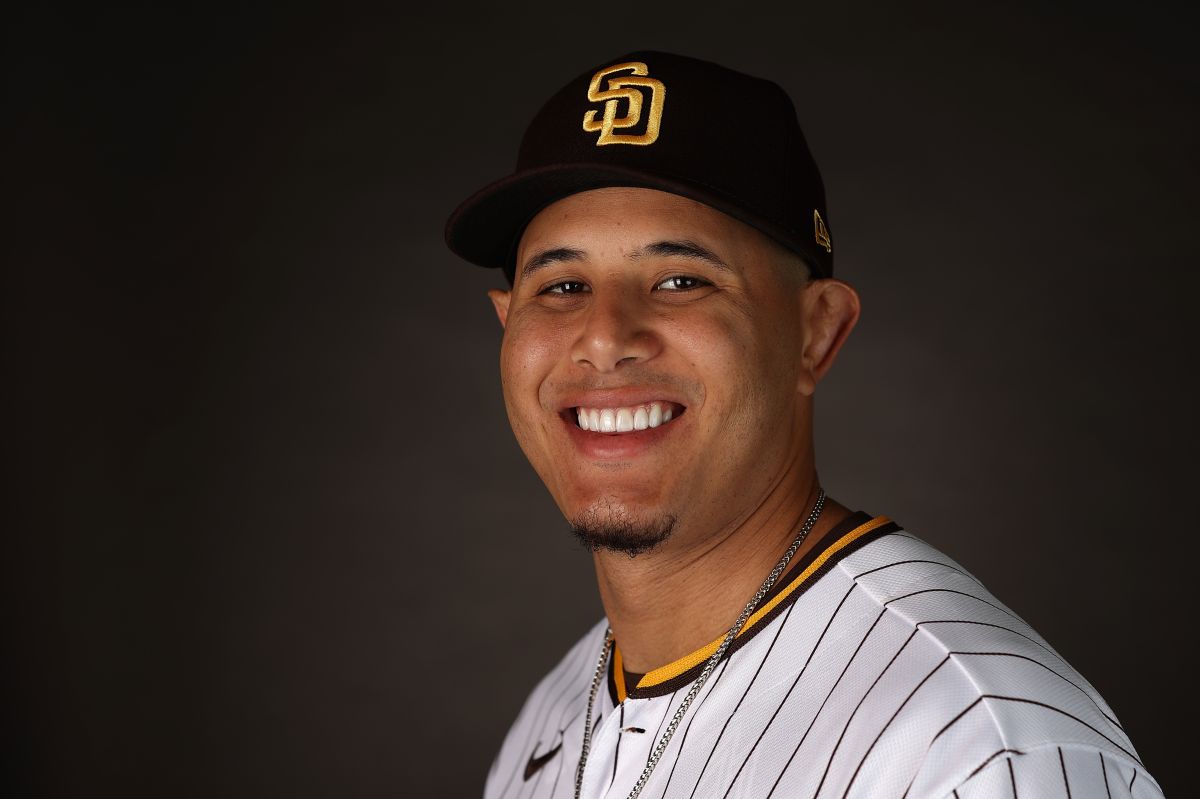 dominican-manny-machado-extended-his-contract-with-padres-for-11-years-and-$350-million-dollars