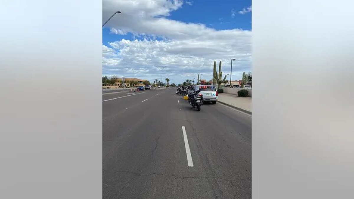 two-cyclists-dead-and-11-more-injured-after-car-crash-in-arizona