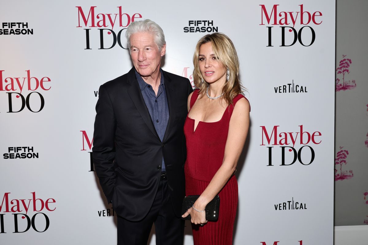 richard-gere-celebrates-his-wife's-birthday-after-suffering-from-pneumonia