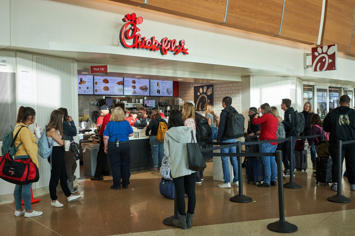 chick-fil-a-of-pennsylvania-prohibits-minors-from-entering-unaccompanied-adults-to-avoid-disturbances