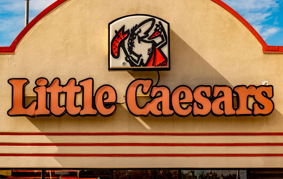 former-little-caesars-worker-says-the-pizzeria-made-him-pay-$50-for-two-t-shirts-he-wore-as-a-uniform