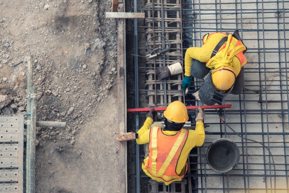 the-overcoming-story-of-a-woman-who-worked-as-a-construction-helper-and-ended-up-becoming-a-lawyer