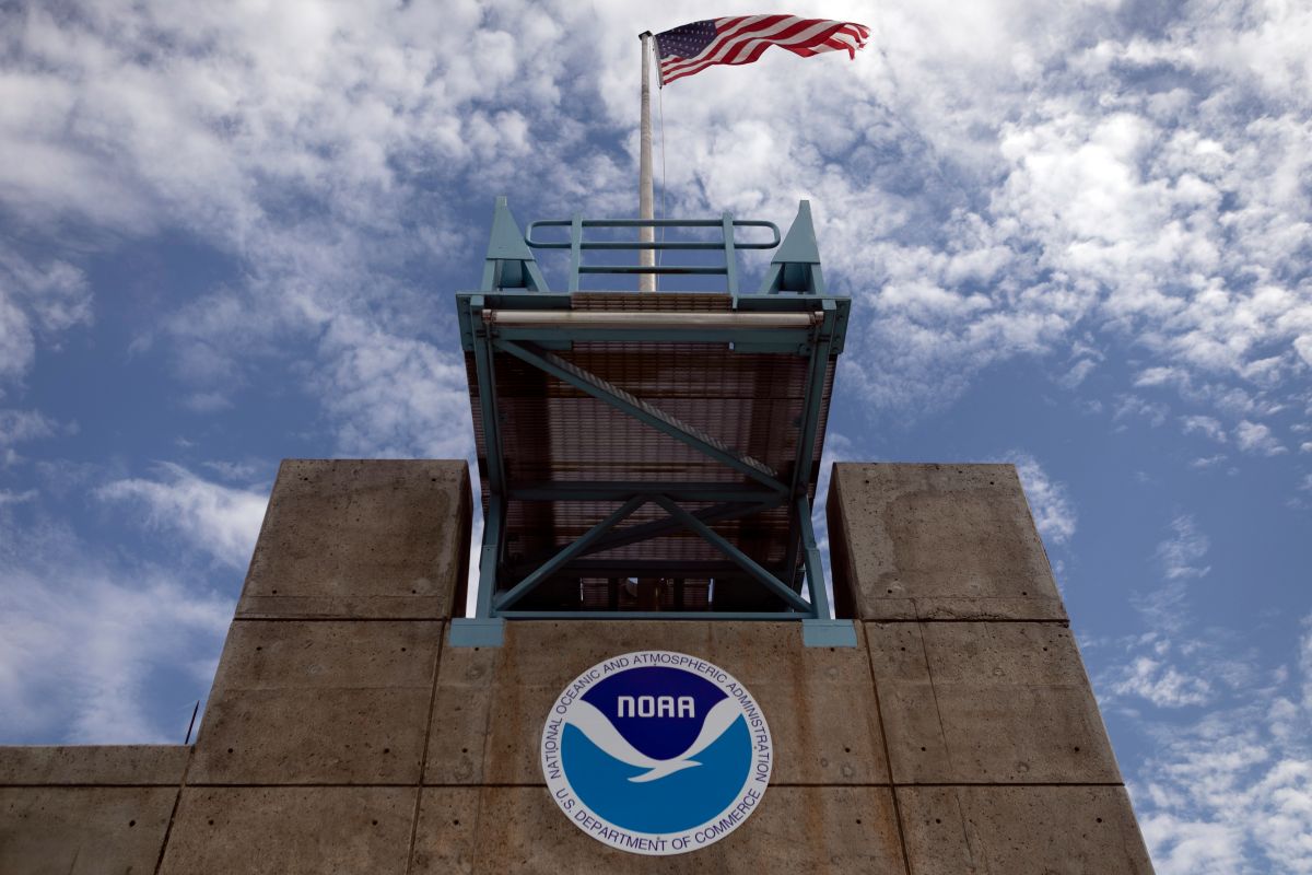 the-92-year-old-maine-woman-who-works-“tracking-the-weather”-for-noaa