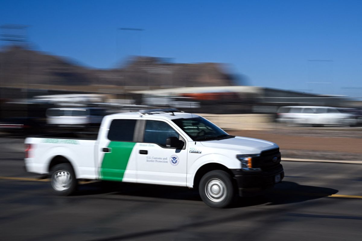 mexican-immigrant-injured-his-ankle,-was-going-to-receive-medical-attention,-but-died-in-a-border-patrol-vehicle