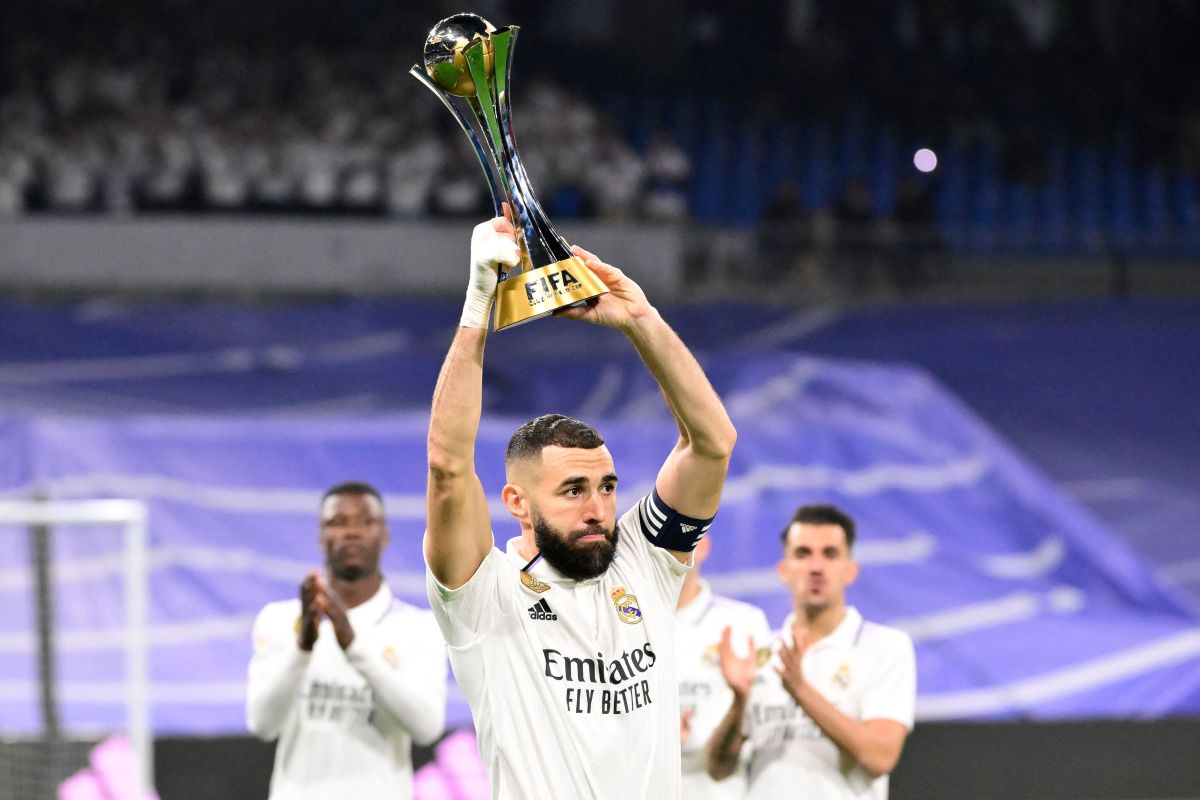 karim-benzema-increases-the-controversy-of-the-best-awards-by-showing-off-his-achievements-in-2022-[photo]