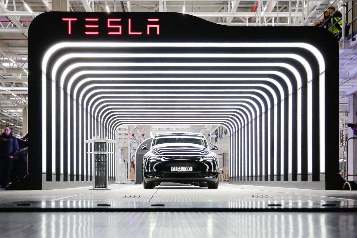 tesla-will-invest-$5,000-million-dollars-in-a-new-car-plant-in-mexico