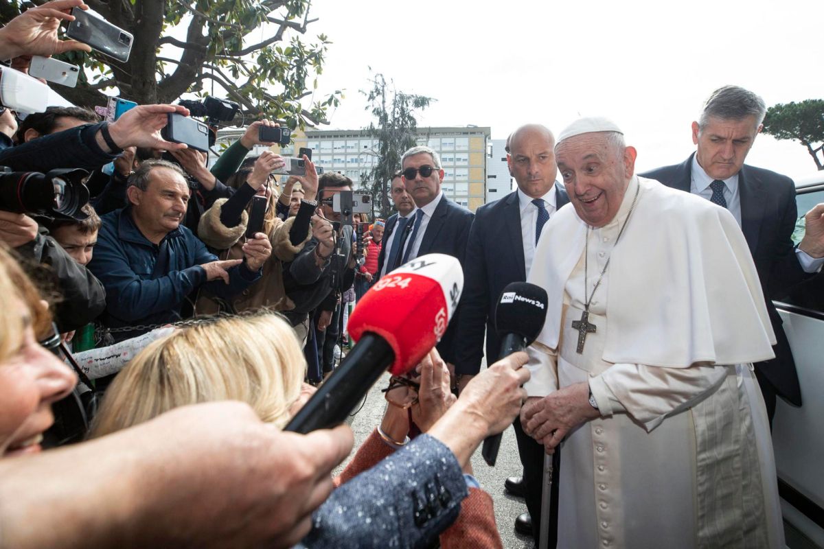 pope-francis-was-discharged-after-suffering-a-lung-infection