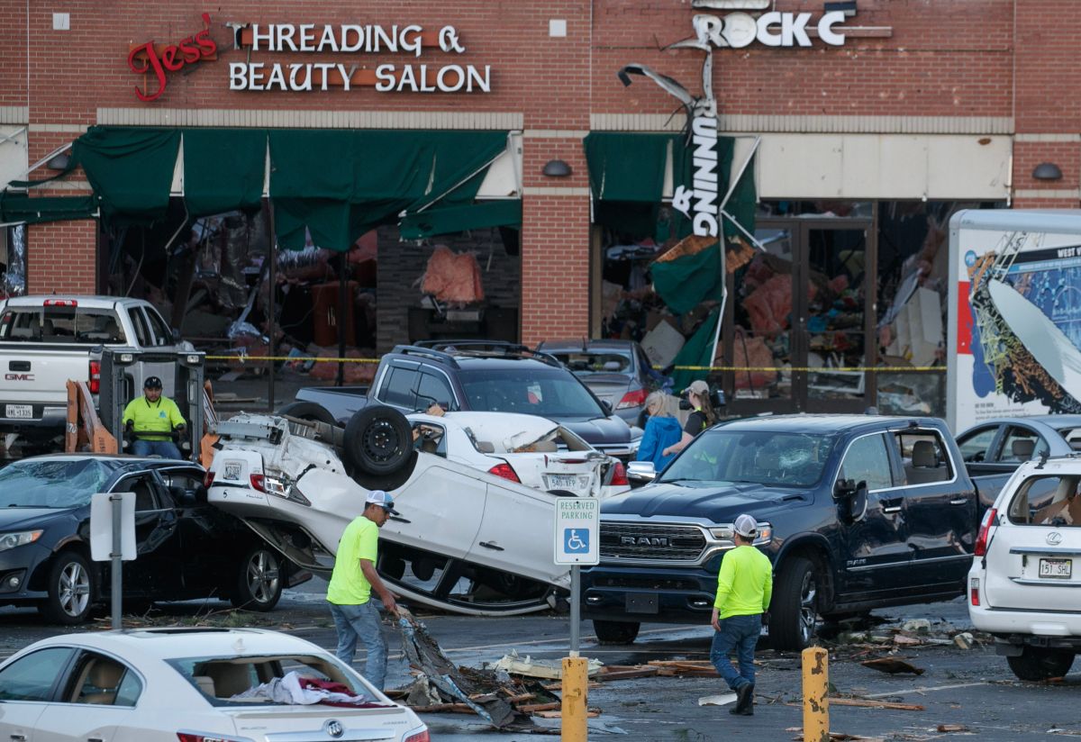 at-least-18-dead-in-six-states-after-tornadoes-in-the-midwest-and-south-of-the-united-states