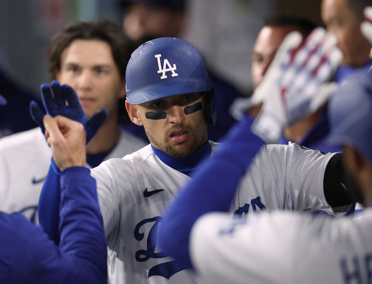 three-homers-with-a-grand-slam-included-for-a-trayce-thompson-who-led-the-dodgers-to-a-10-1-victory-over-the-diamondbacks