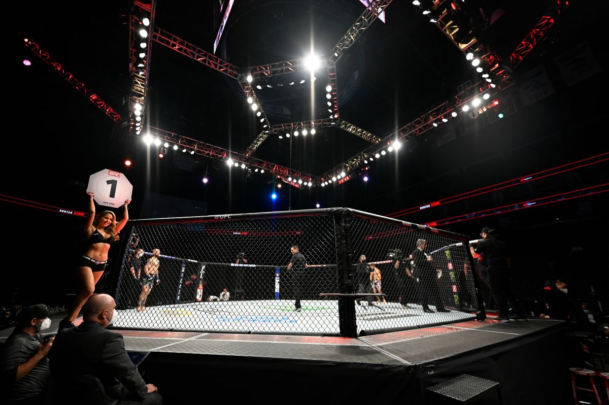 ufc-announced-the-purchase-and-union-with-wwe-to-create-a-fighting-company-for-$-21,000-million-dollars