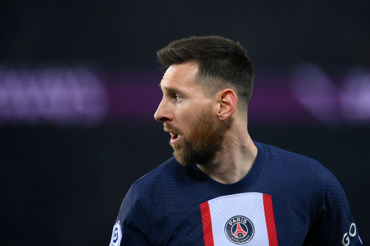 psg-will-ask-messi-to-lower-his-salary-if-he-wants-to-renew-his-contract,-according-to-l'equipe