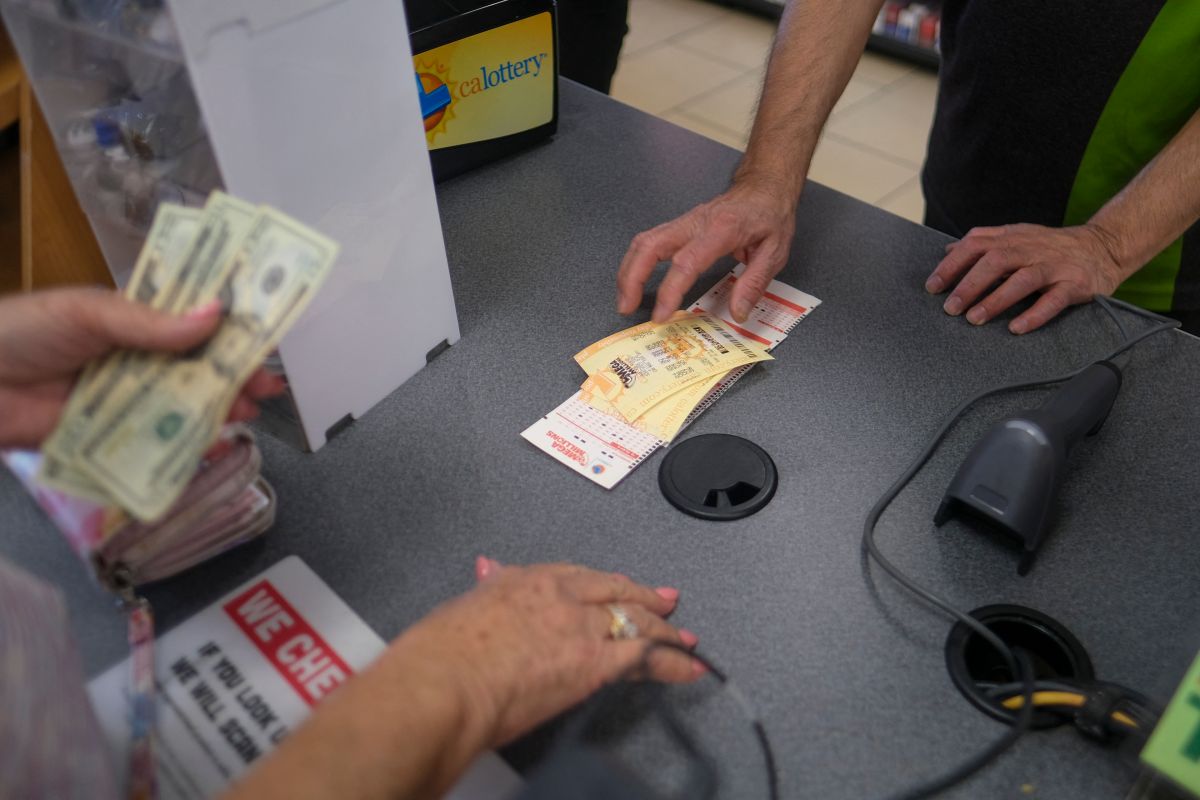 california-lottery-verifies-if-the-person-who-claimed-the-$1.5-million-powerball-at-the-last-minute-is-the-rightful-winner