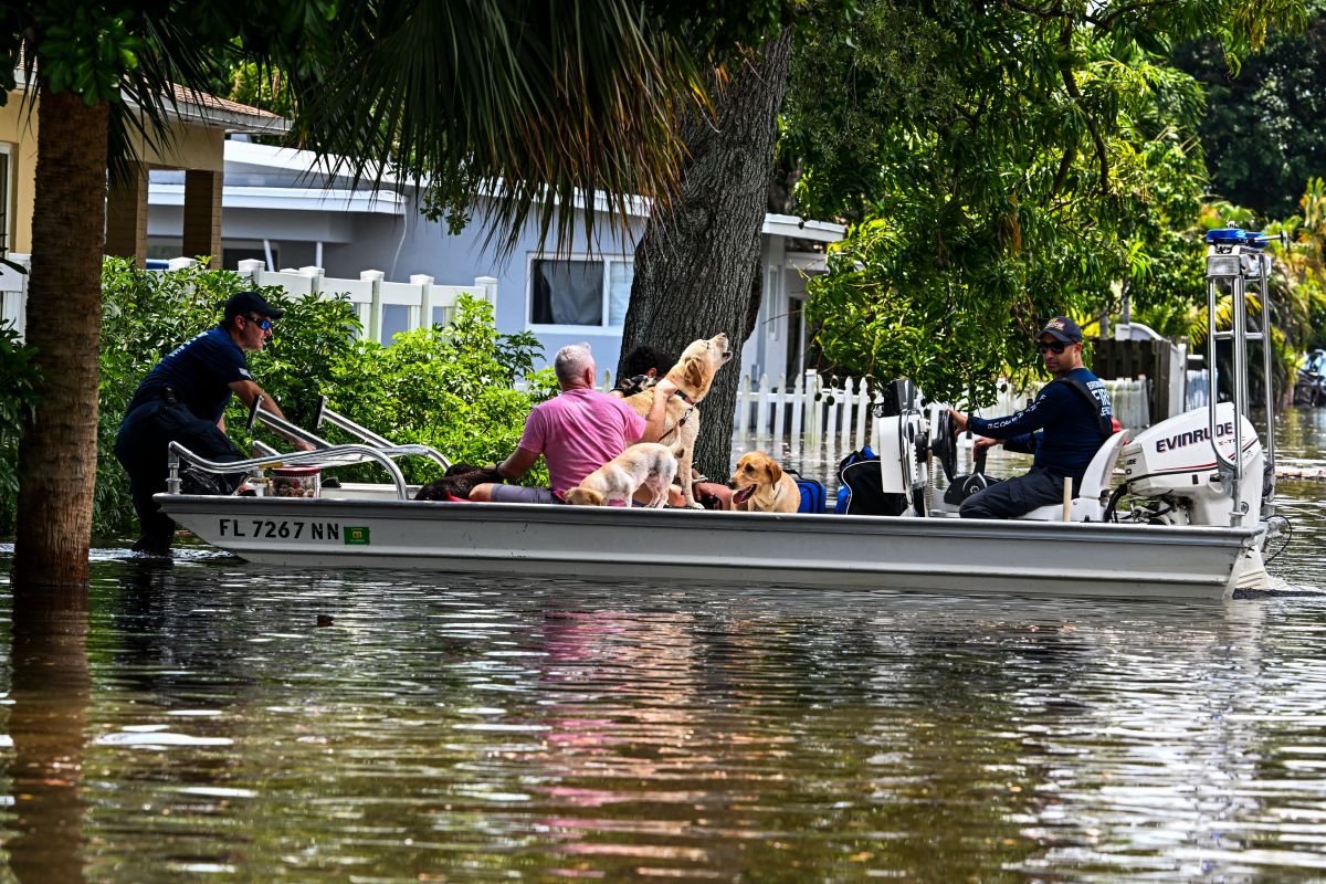 president-biden-declares-a-disaster-in-florida-due-to-storms-and-tornadoes