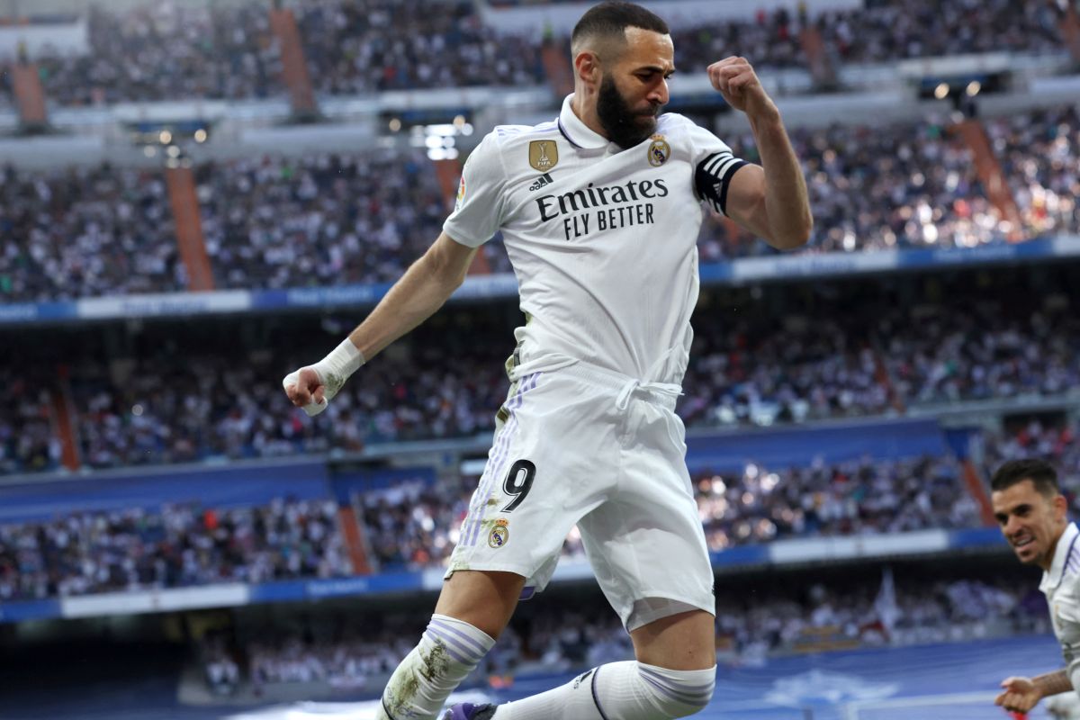 karim-benzema-scores-a-hat-trick-to-surpass-hugo-sanchez-and-become-the-fourth-all-time-top-scorer-in-la-liga-(video)