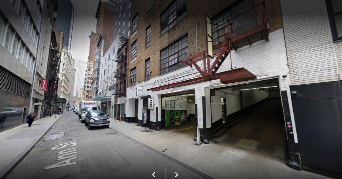 they-order-to-close-4-garages-in-new-york-due-to-the-risk-of-another-deadly-collapse