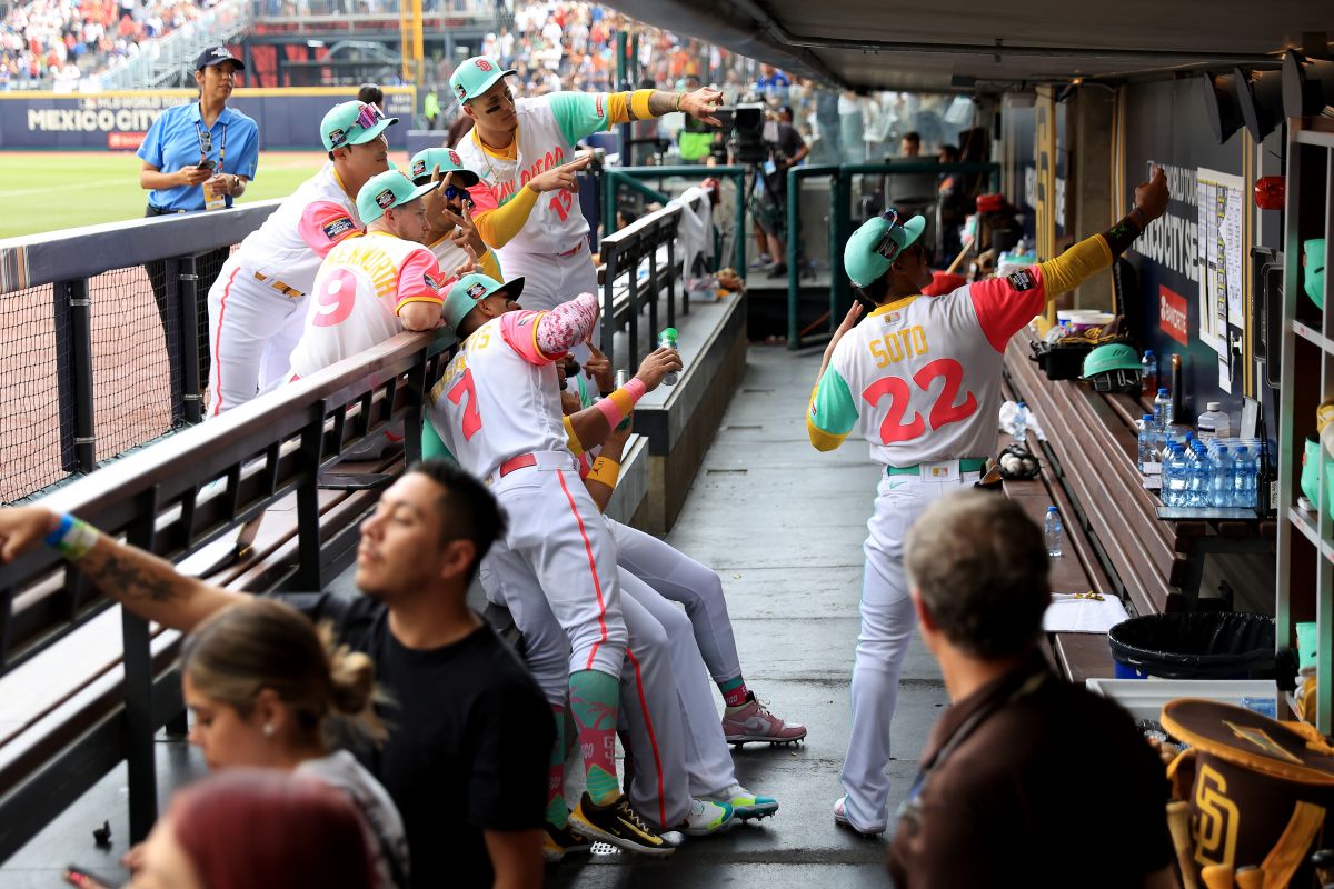 players-of-the-san-diego-padres-celebrated-the-agonizing-victory-against-the-san-francisco-giants-with-a-buzz-lightyear-pinata