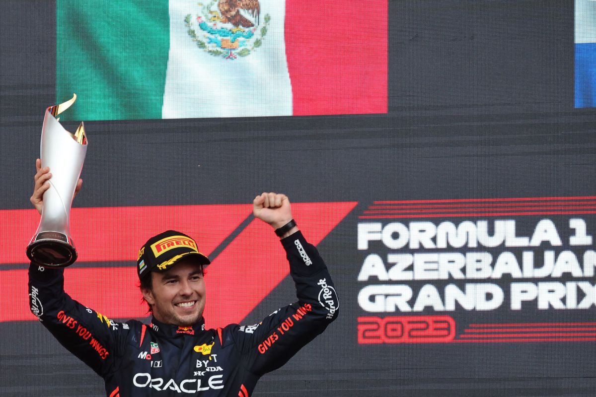 checo-perez-triumphs-at-the-azerbaijan-gp:-the-first-time-he-has-won-twice-on-the-same-circuit