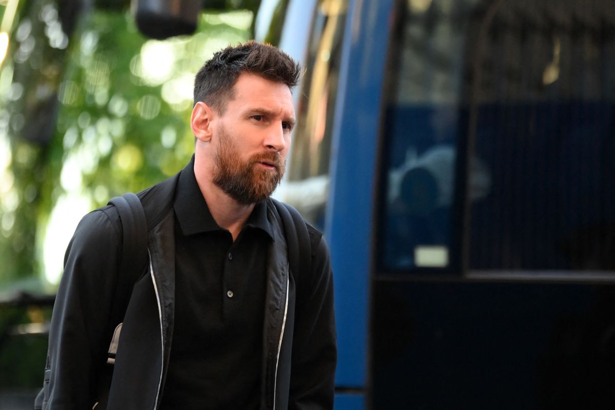 lionel-messi-traveled-to-saudi-arabia-and-sparked-rumors-of-the-signing-with-al-hilal-and-his-offer-of-$400-million-dollars