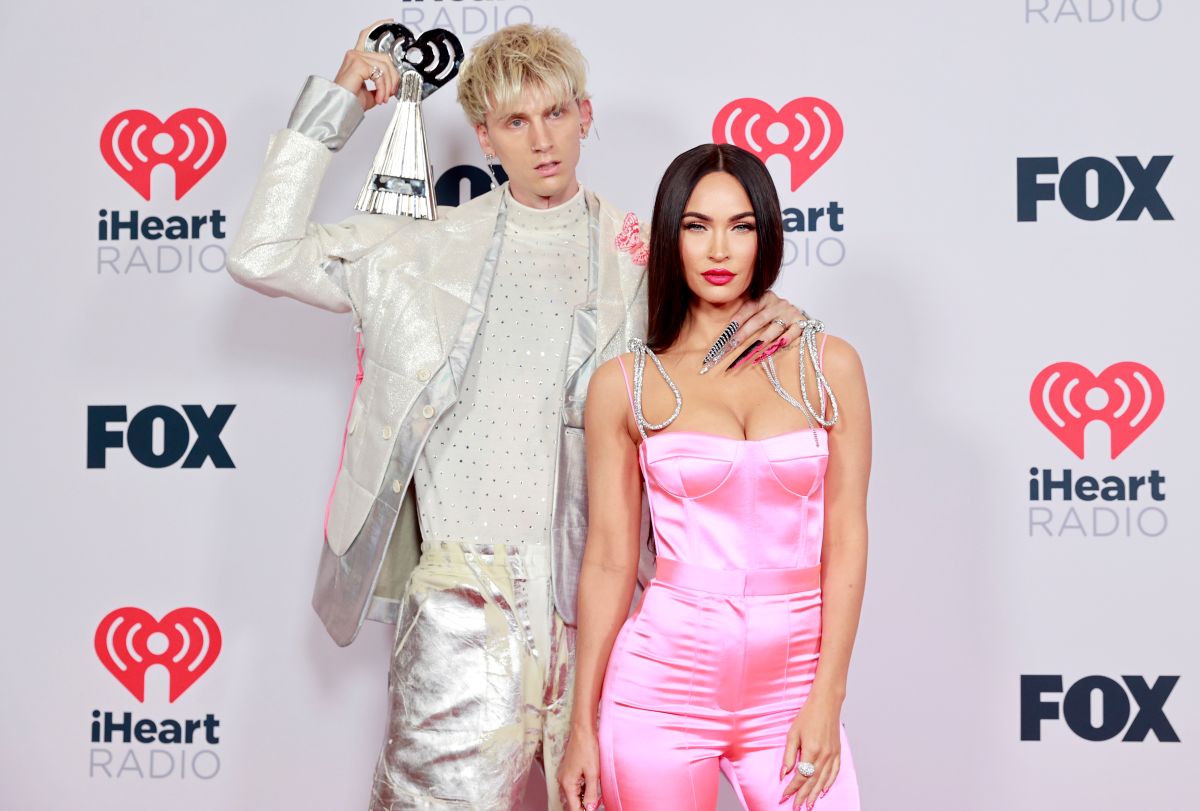 machine-gun-kelly-and-megan-fox-no-longer-live-in-the-same-mansion