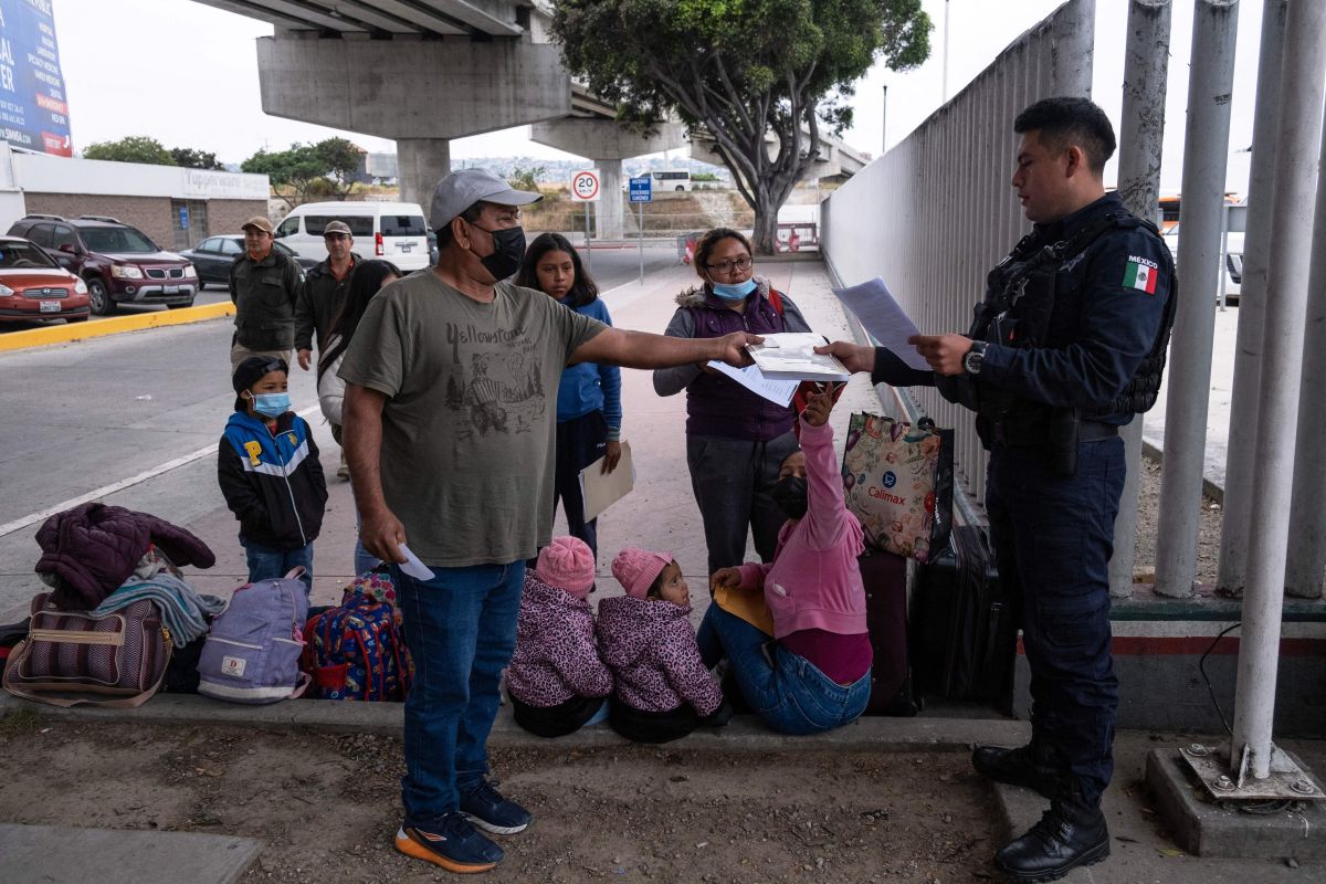 migrants-on-the-southern-border-of-mexico-accuse-authorities-of-“blocking”-them-in-their-transit-to-the-united-states