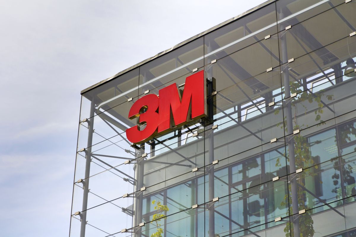 3m-fires-executive-for-'inappropriate-personal-conduct'