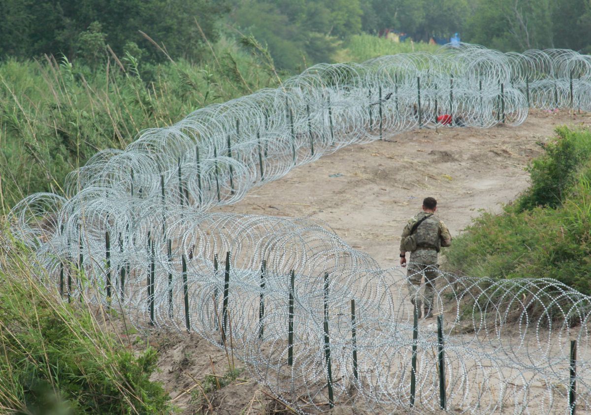 governor-desantis-sends-more-support-to-texas-to-keep-the-us-border-secure