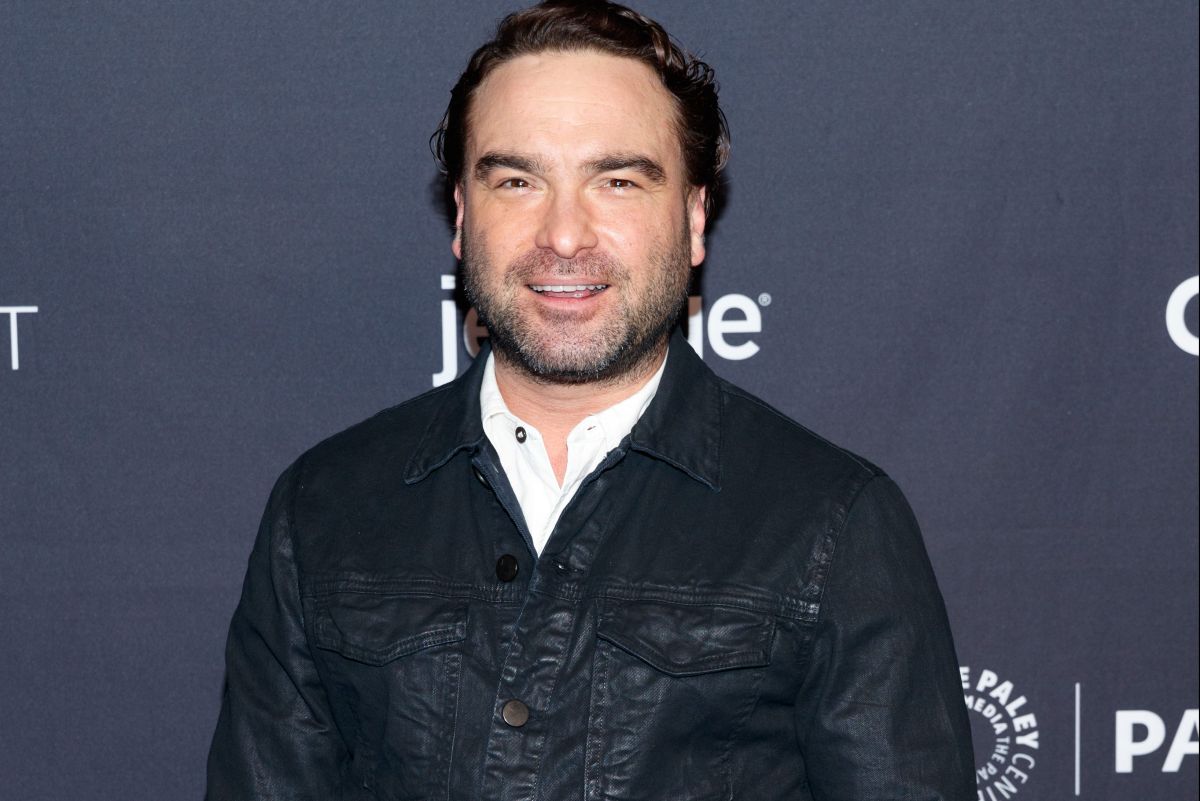 johnny-galecki-sold-his-hollywood-hills-home-to-a-powerful-talent-agent