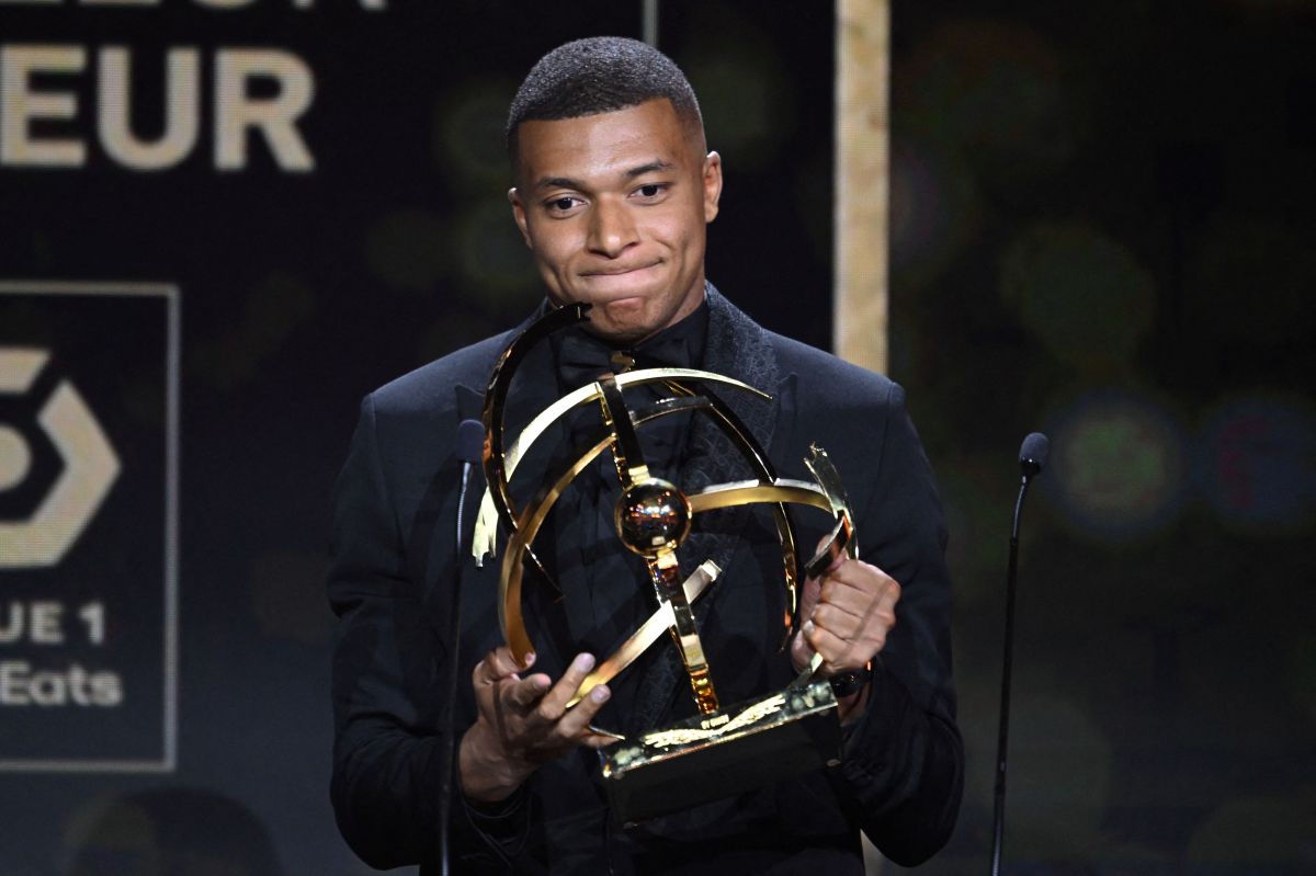 without-limits:-kylian-mbappe-won-the-award-for-the-best-player-in-france-for-the-fourth-consecutive-year