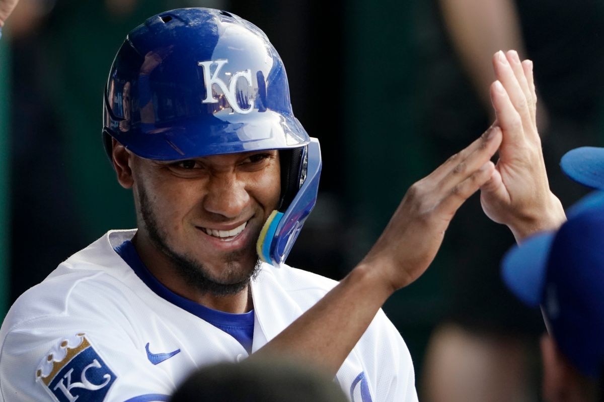 venezuelan-edward-olivares-hit-a-gruesome-home-run-that-damaged-the-stadium-screen-and-left-it-fuming-[video]