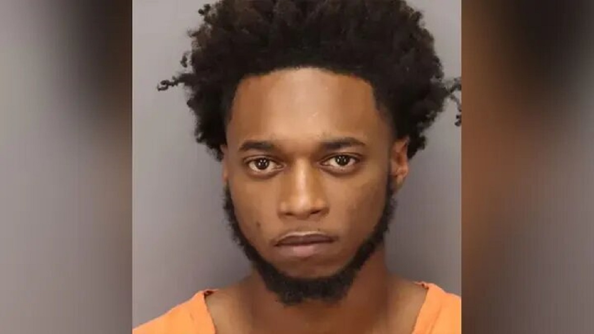 22-year-old-man-is-arrested-after-allegedly-killing-his-2-year-old-son-by-shooting-him-and-then-crashing-him-on-the-way-to-the-hospital-in-florida