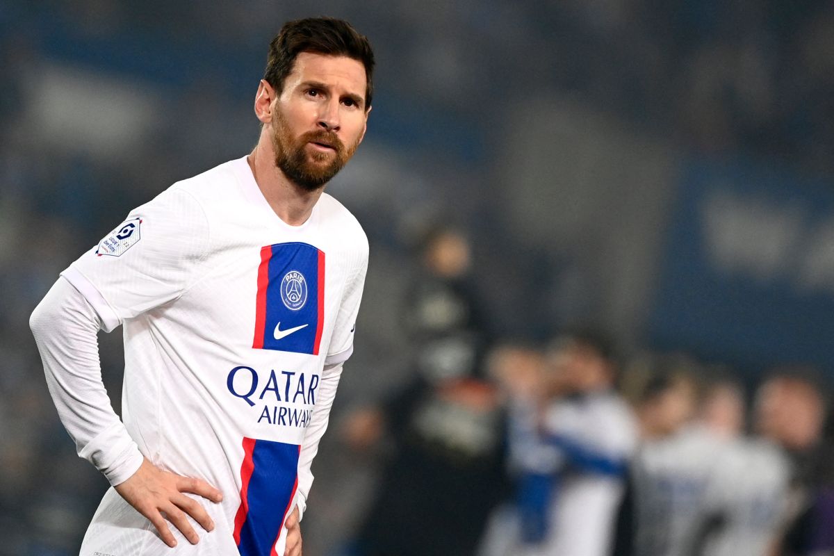 lionel-messi's-father-reportedly-accepted-a-$1.2-billion-offer-from-al-hilal