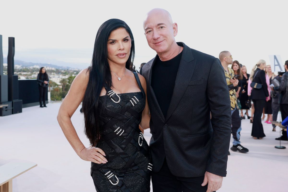 jeff-bezos-and-lauren-sanchez-pay-$600,000-a-month-for-a-mansion-in-malibu