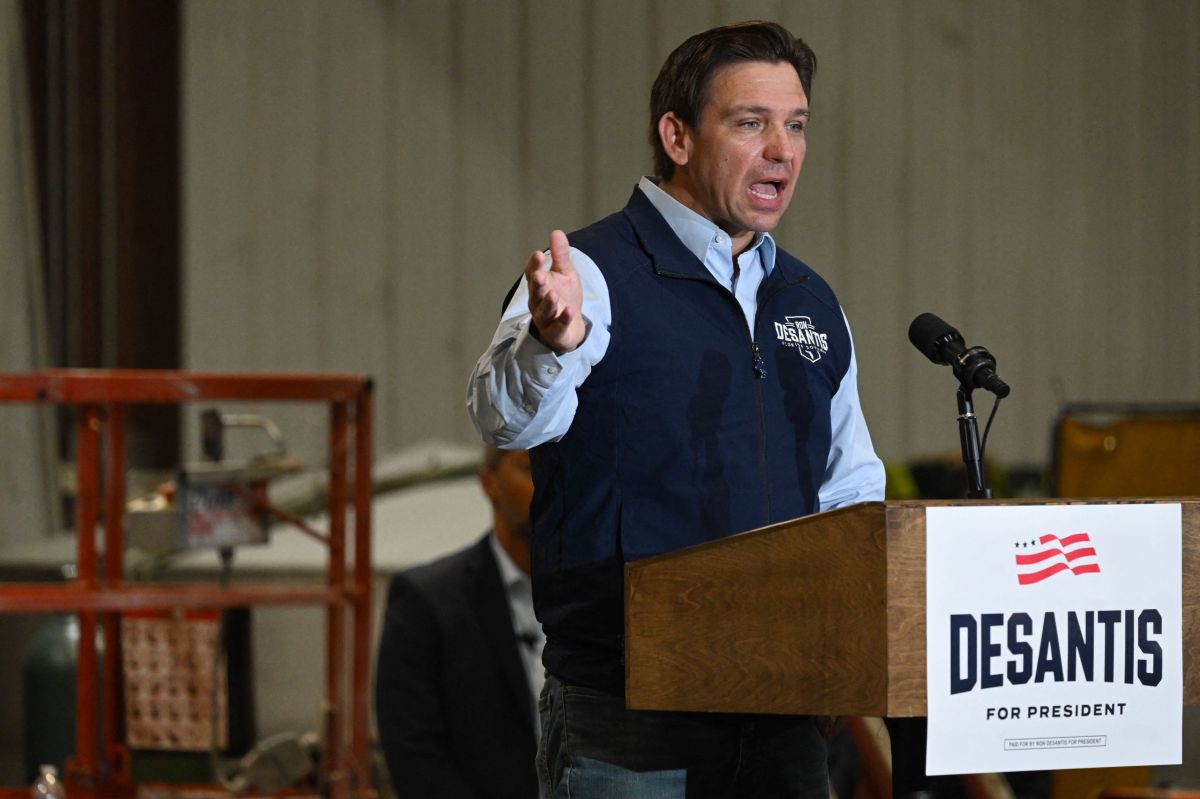 ron-desantis-steps-up-attacks-on-irregular-immigration-in-his-first-campaign-rally-in-iowa