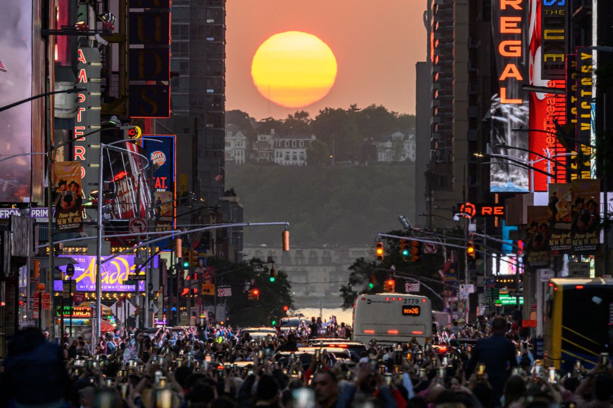 what-is-manhattanhenge,-the-spectacular-urban-solar-phenomenon-in-new-york?