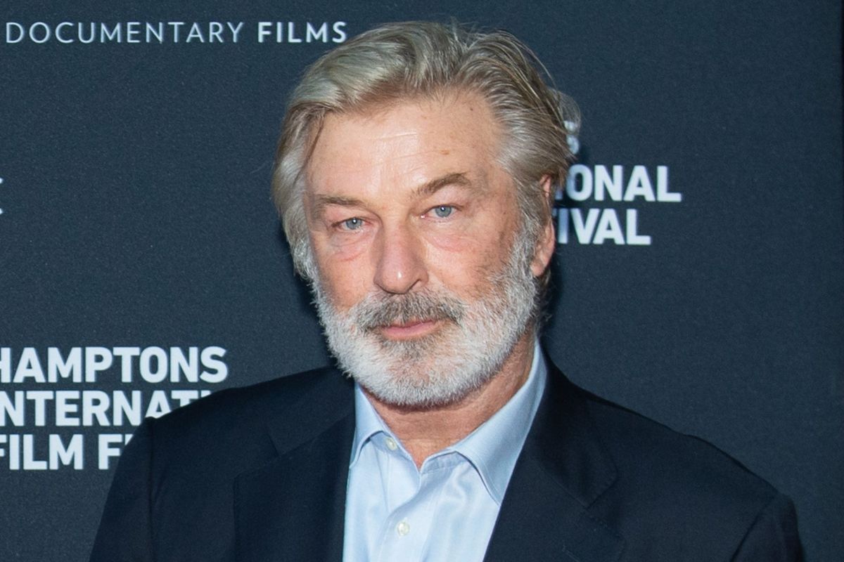 alec-baldwin-underwent-surgery-to-replace-his-hip