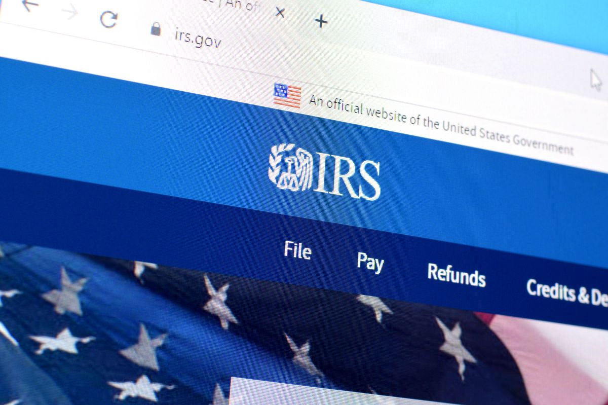 irs-reminds-taxpayers-living-abroad-to-file-their-2022-tax-return-by-june-15