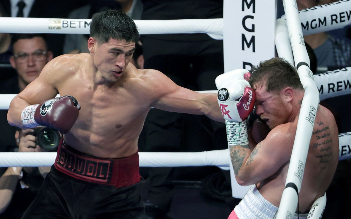 dmitry-bivol's-manager-ruled-out-the-possibility-of-a-rematch-with-canelo-alvarez