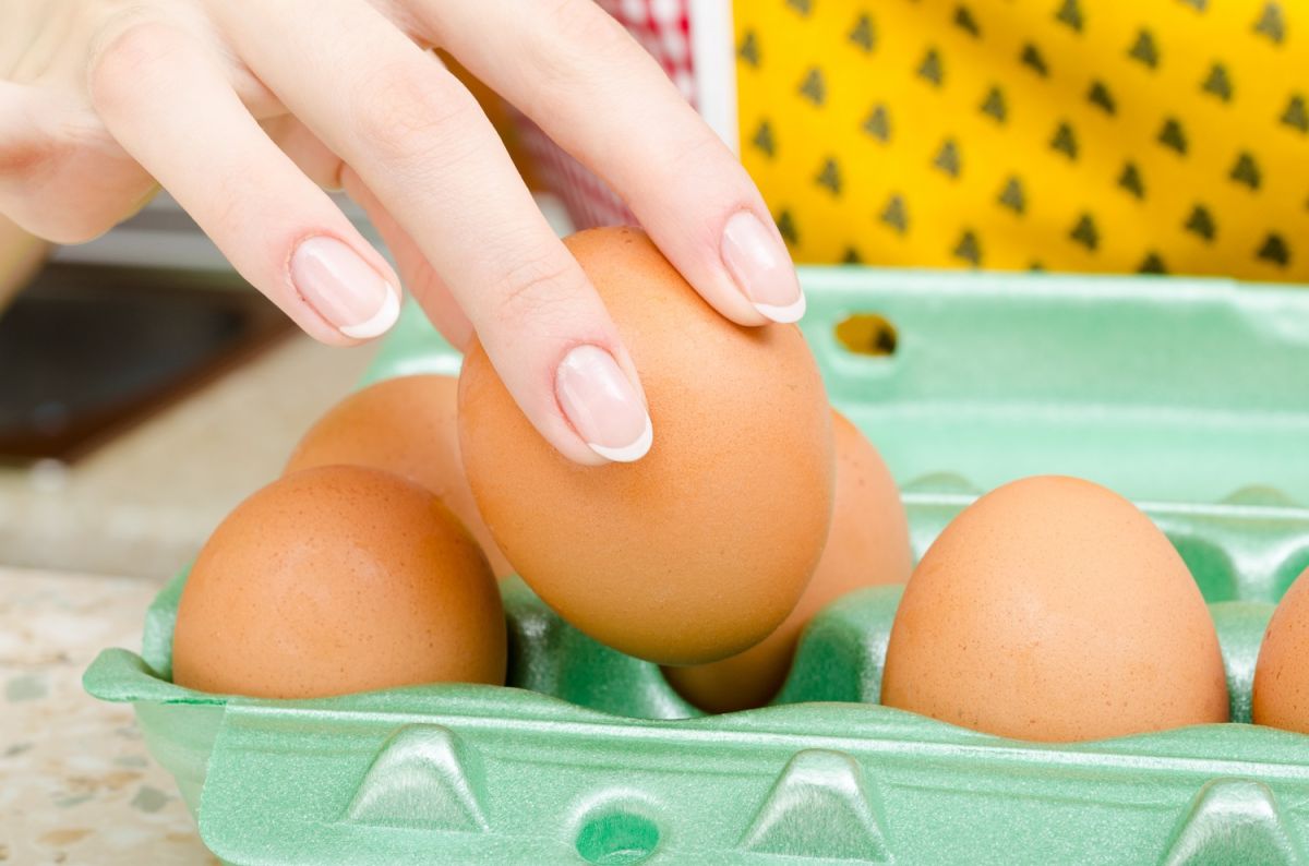 what-to-do-if-eggs-break-on-the-way-home-to-eat-them-safely