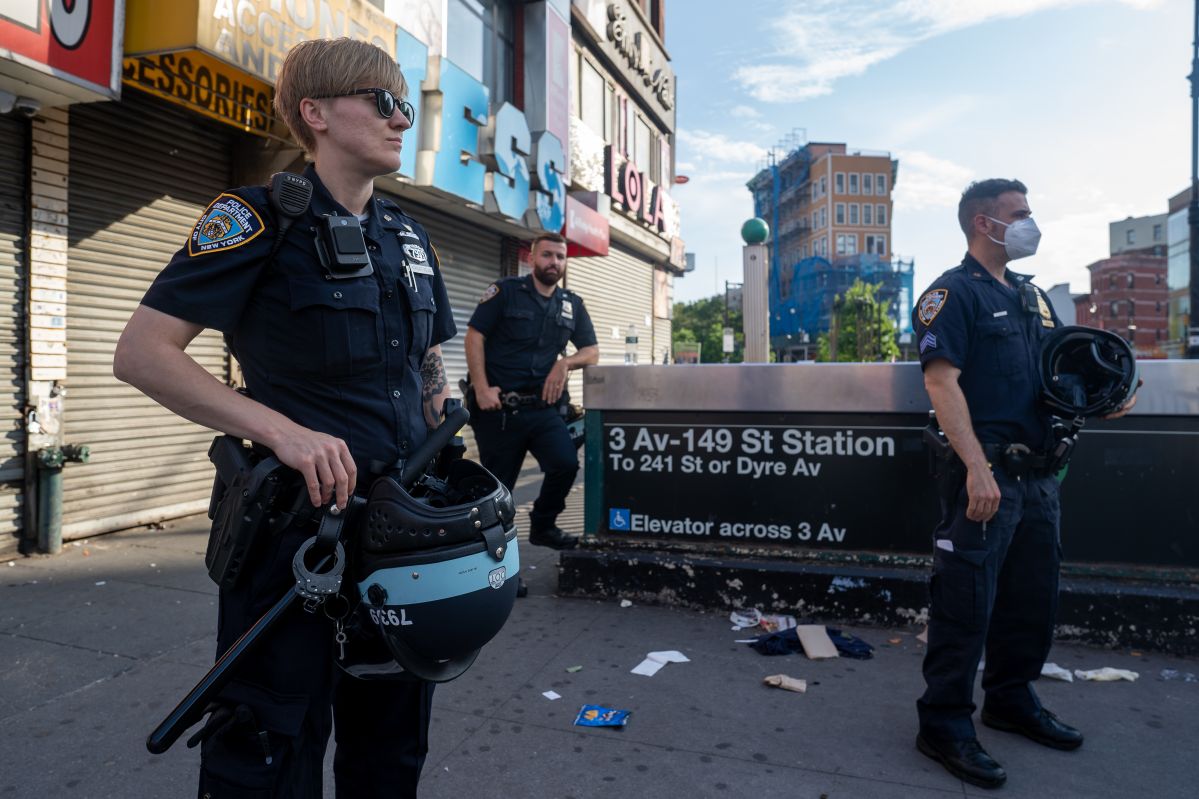 girls-rescued-from-the-“house-of-horrors”-in-the-bronx-were-naked,-between-excrement-and-eating-part-of-a-“foam”-mattress