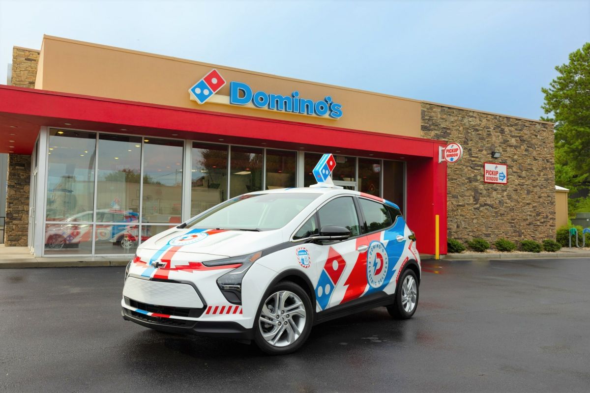 domino's-boasts-that-it-has-the-largest-fleet-of-electric-pizza-delivery-vehicles-in-the-us.