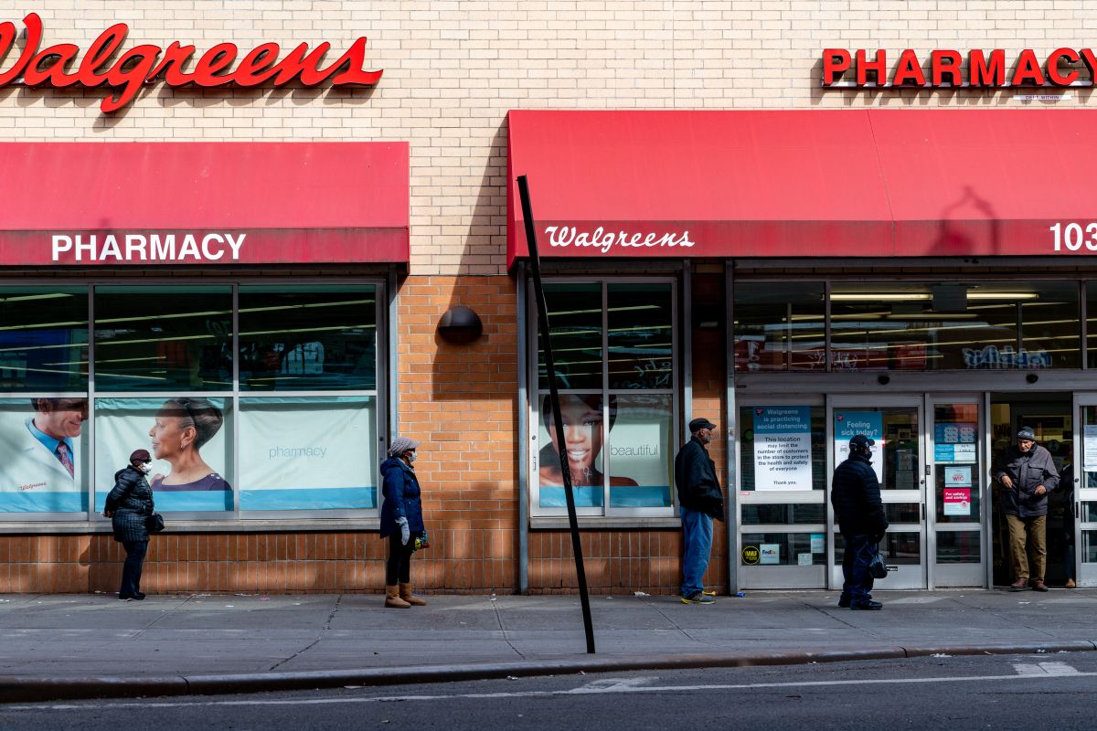 walgreens-announces-the-closure-of-450-stores-for-this-reason