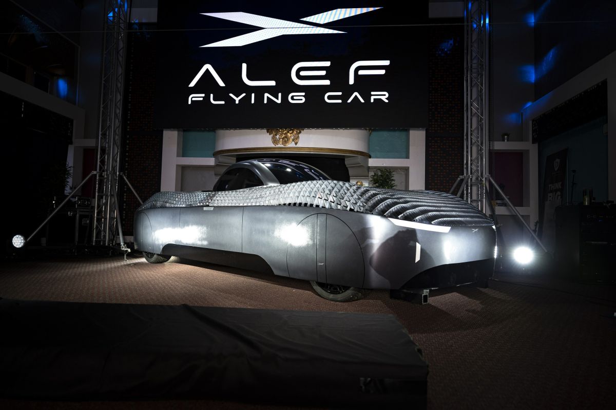 flying-car-receives-certificate-to-fly-in-the-us